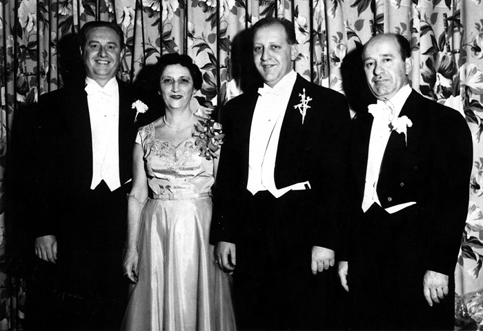 Martin Leibowitz and his groom's bridal party (1954)