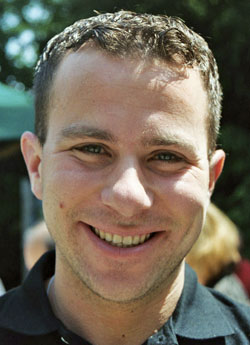 Josh Bloomstein (2002)