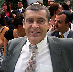 Eliezer Pney-Gil (2006)