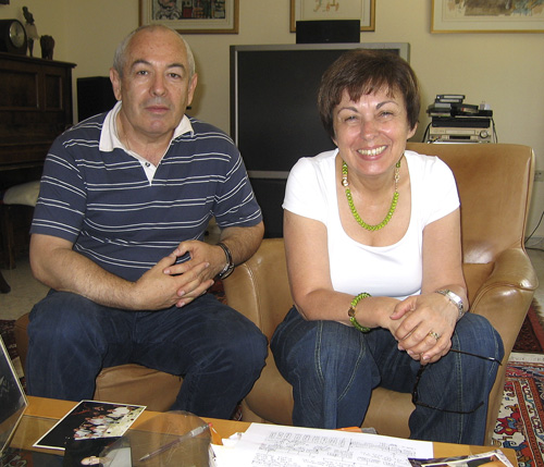 Itzik and Miriam Ramati in their home (2004)