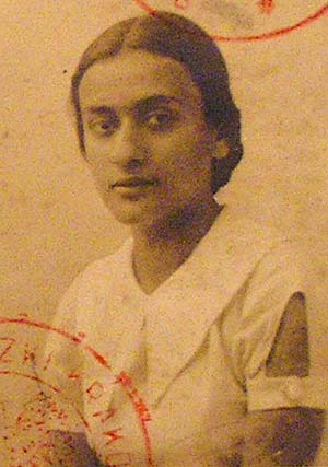 Sonia Seibel's Polish passport photo (1935)