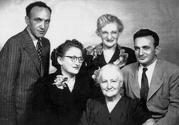 Syma Urbach with Mendel, Elka, Temara, and Aubrey